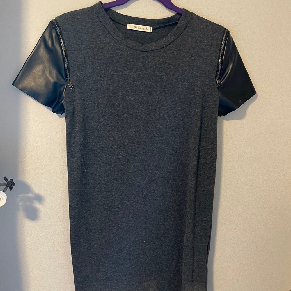 Funky rocker tee with “leather” zip sleeves